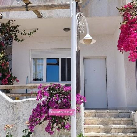 Vila 15 Bougainville Sarandë Buitenkant foto
