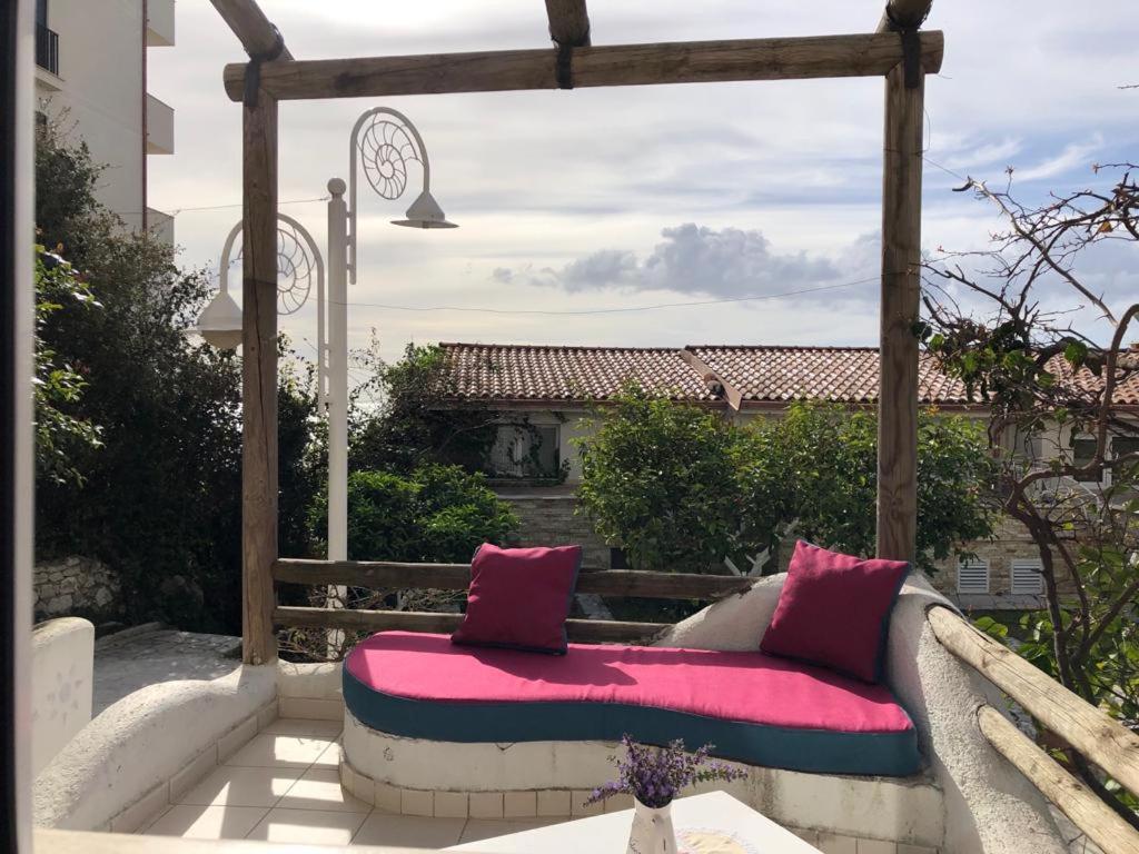 Vila 15 Bougainville Sarandë Buitenkant foto