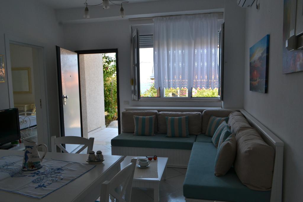Vila 15 Bougainville Sarandë Buitenkant foto