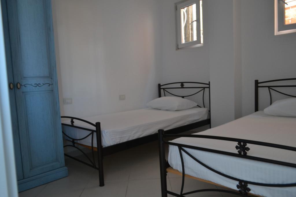 Vila 15 Bougainville Sarandë Buitenkant foto